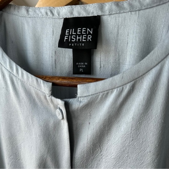 Eileen Fisher tunic top with crew neckline and 3/4 length sleeves,  in 💯 silk - Picture 4 of 16